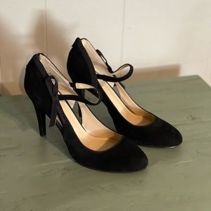 Nine West, Black Heels with Bow